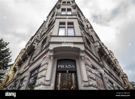 prag prada